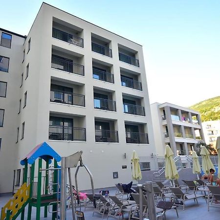 Brand New ! Seaside Apt With Poolview & Parking Budva Luaran gambar